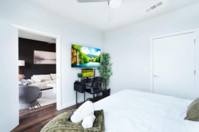 Sleek 1BR March Madness Alamodome Free Parking